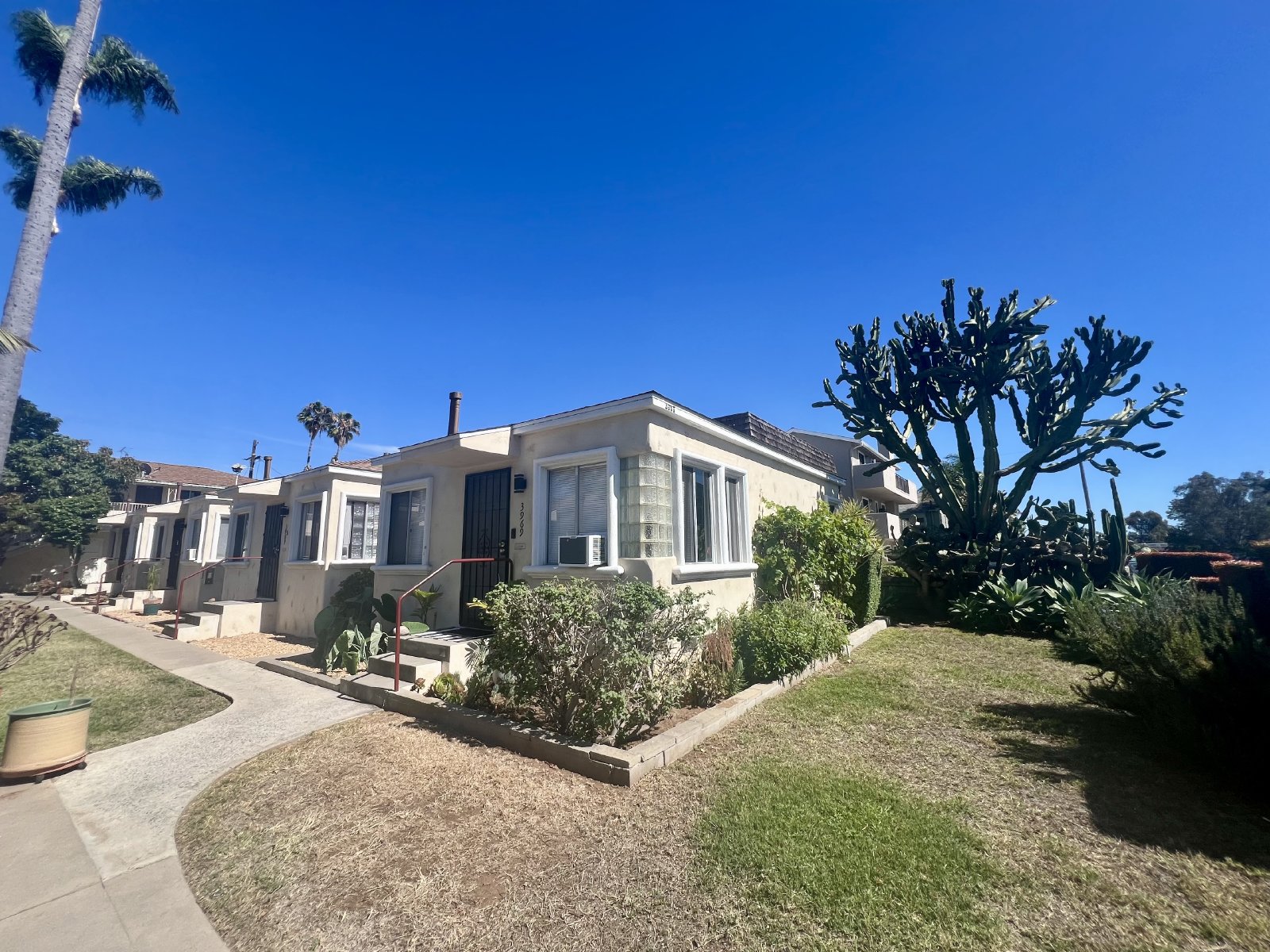 Charming Upstairs 2BR/1BA Apartment in North Park – Great Location! property image