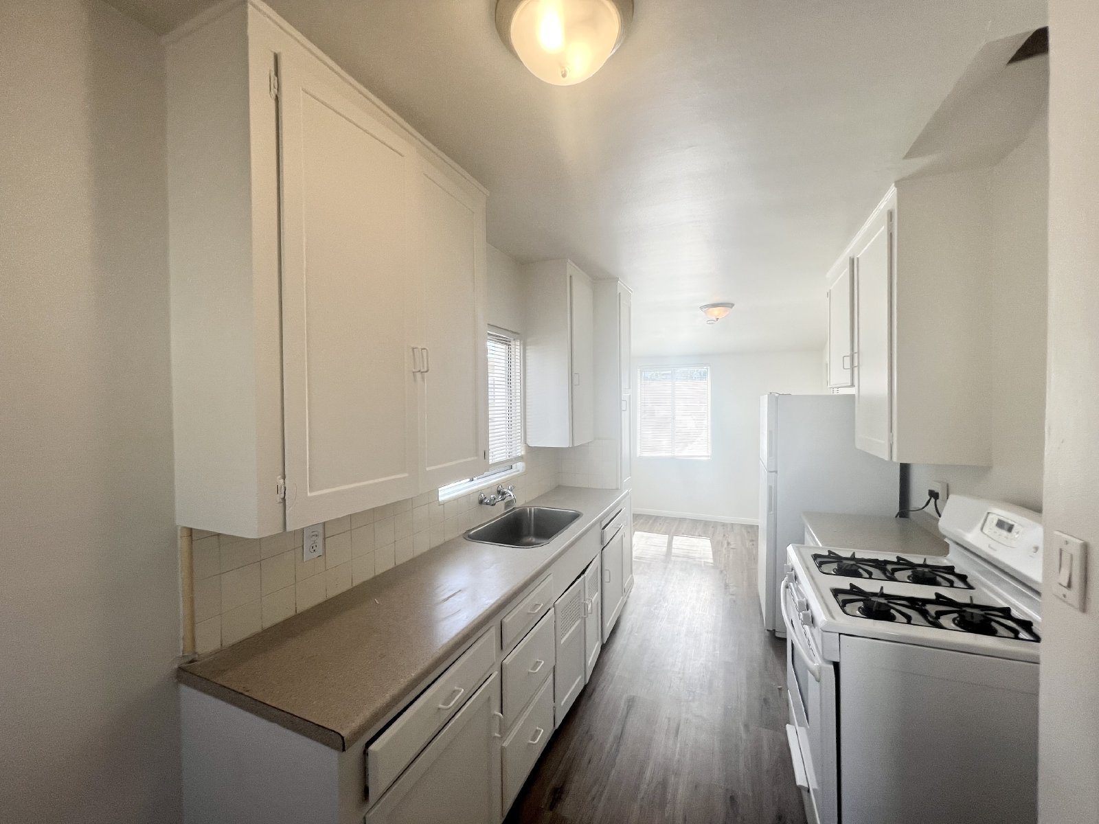 Charming Upstairs 2BR/1BA Apartment in North Park – Great Location! property image
