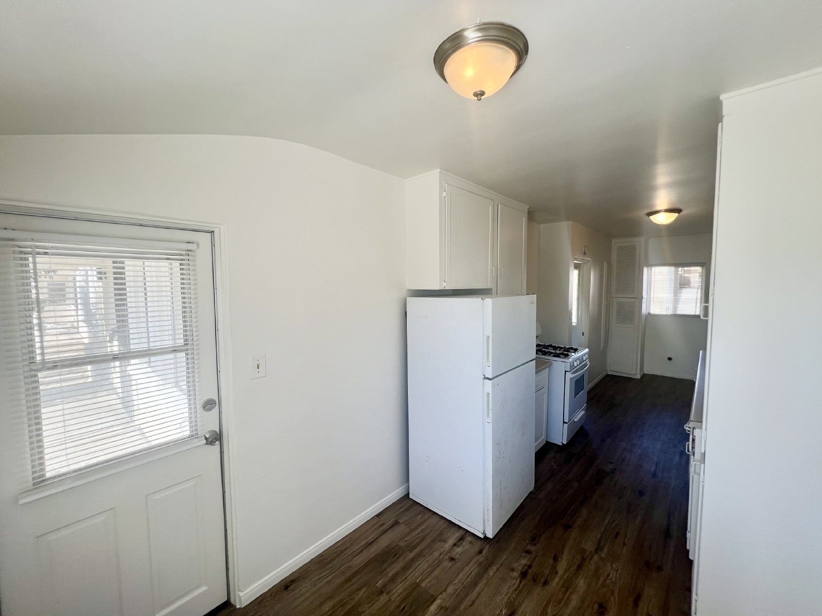 Charming Upstairs 2BR/1BA Apartment in North Park – Great Location! property image