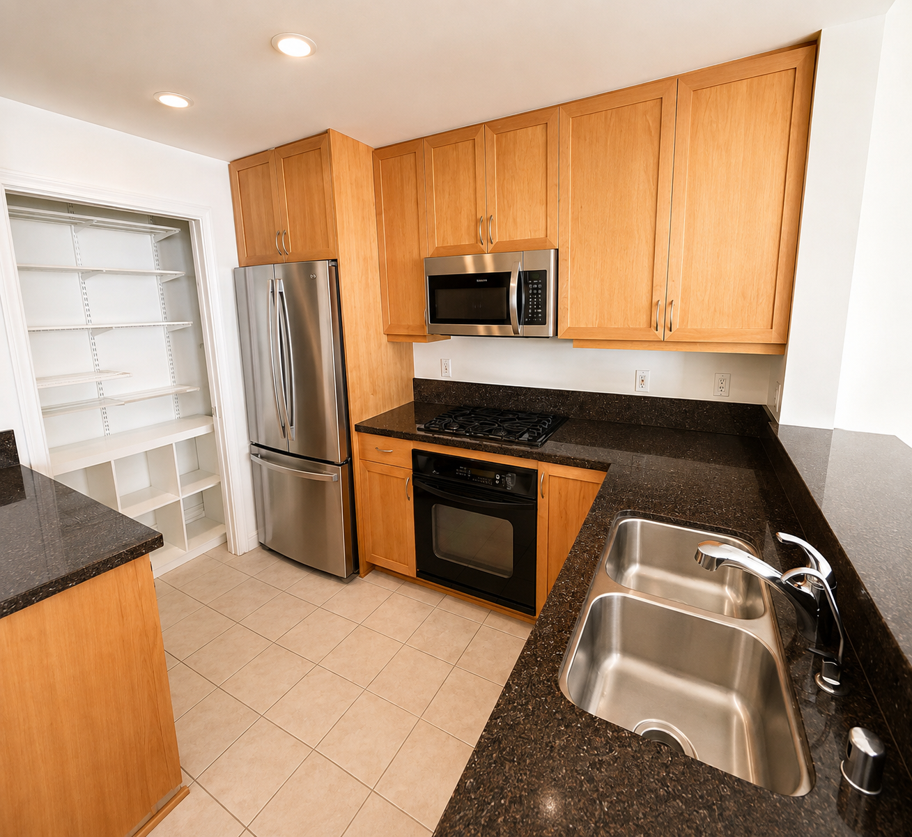 Sunny 2BR/2BA Condo with 2 Parking Spaces in Discovery at Cortez Hill property image