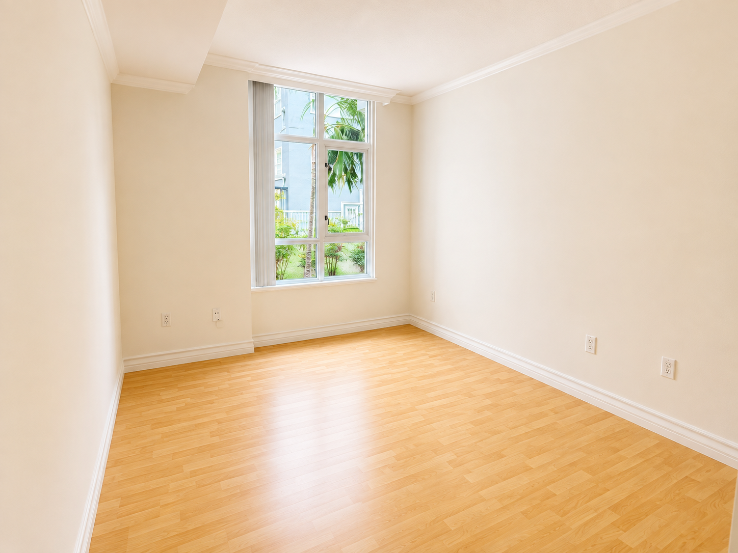 Sunny 2BR/2BA Condo with 2 Parking Spaces in Discovery at Cortez Hill property image