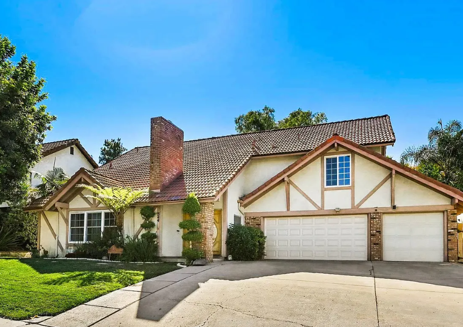 Spectacular, spacious 4-Bedroom Home in Desirable Fletcher Hills property image