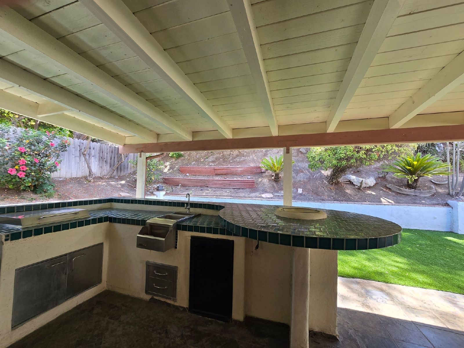 Spectacular, spacious 4-Bedroom Home in Desirable Fletcher Hills property image