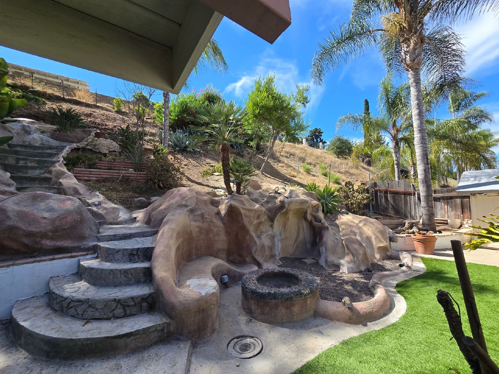 Spectacular, spacious 4-Bedroom Home in Desirable Fletcher Hills property image