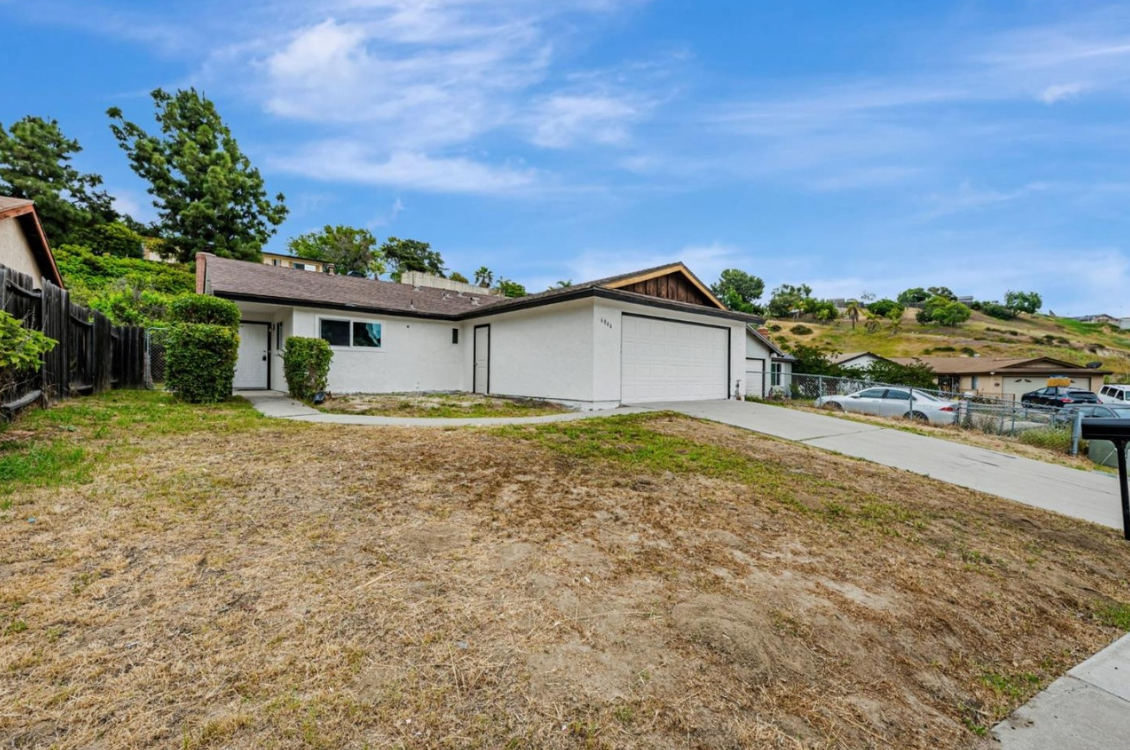 Spacious 4-Bedroom Home in Desirable Paradise Hills property image