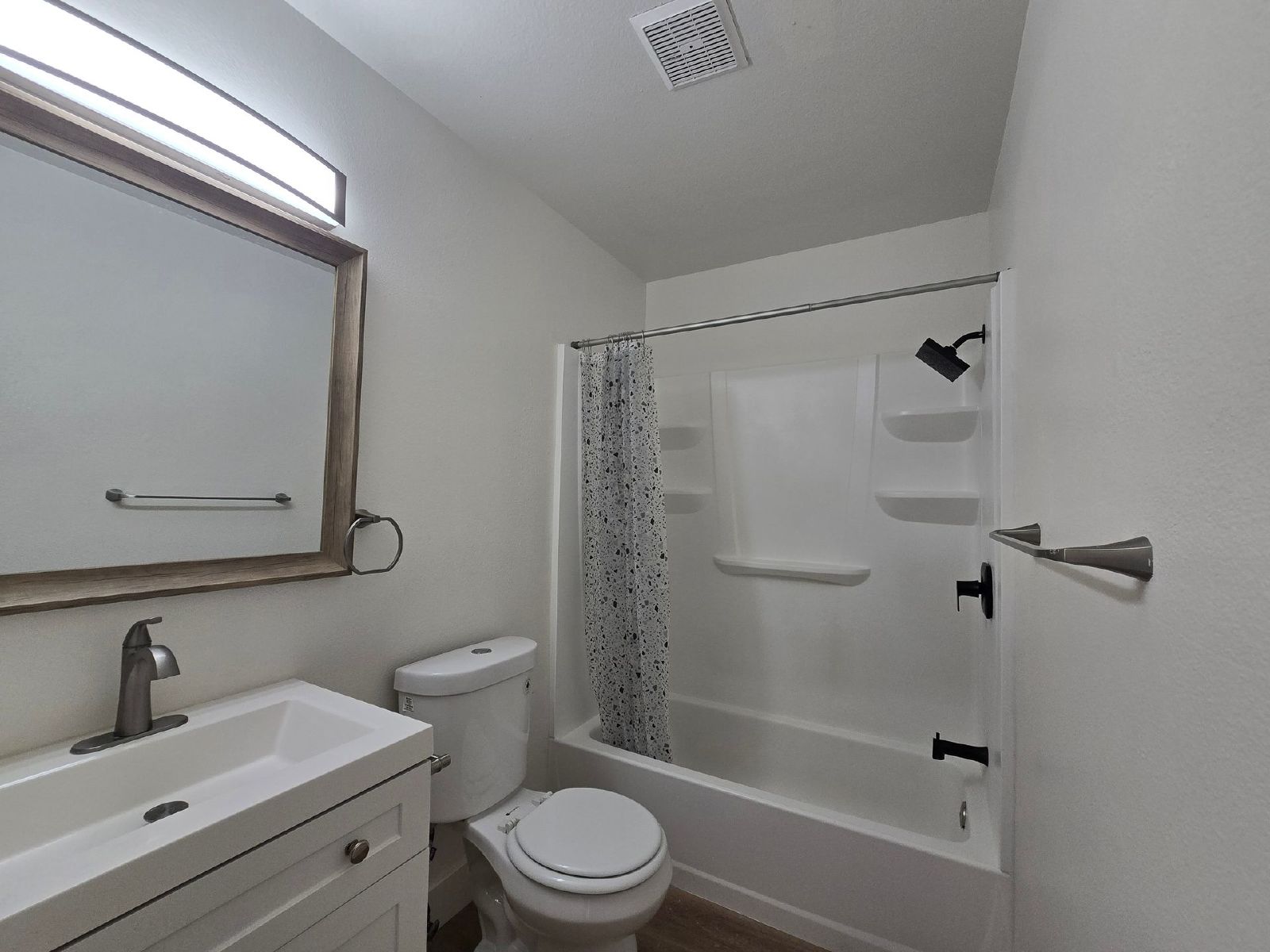 Spacious 4-Bedroom Home in Desirable Paradise Hills property image