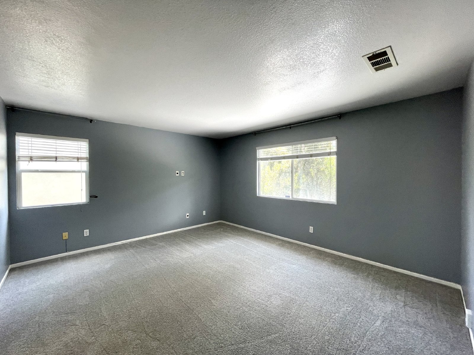 Spacious 4-Bedroom Home in Desirable Ocean View Hills property image