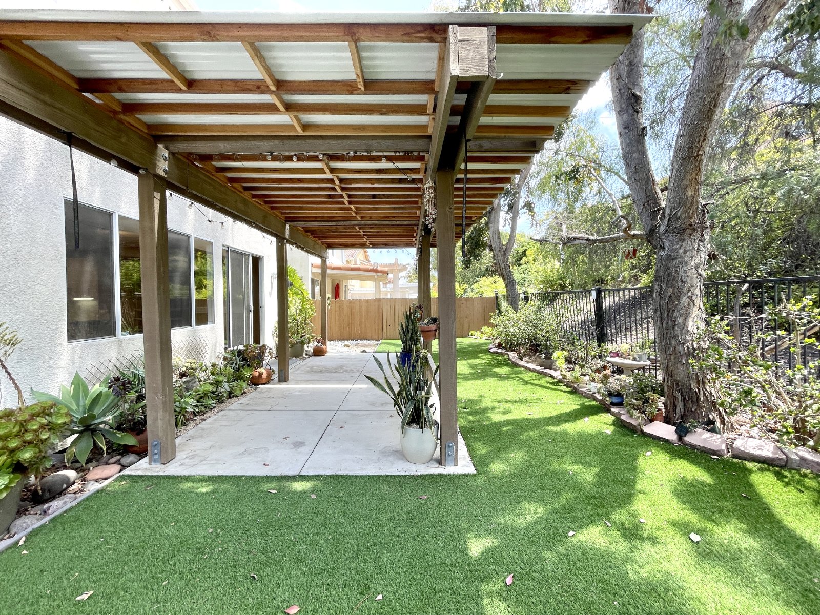Spacious 4-Bedroom Home in Desirable Ocean View Hills property image