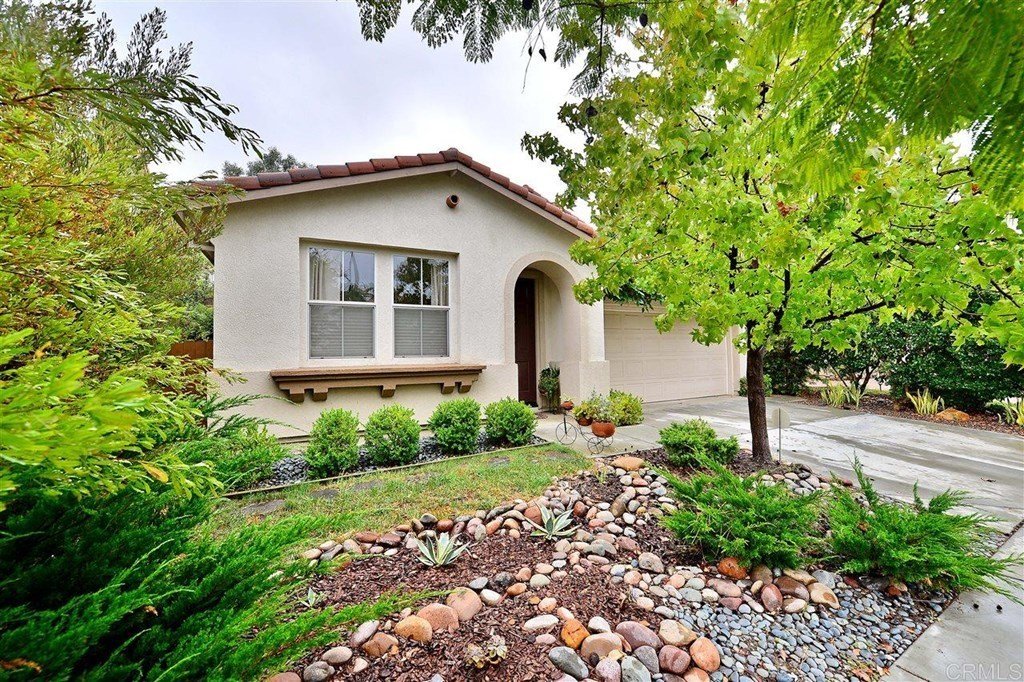 Spacious 4-Bedroom Home in Desirable Ocean View Hills property image
