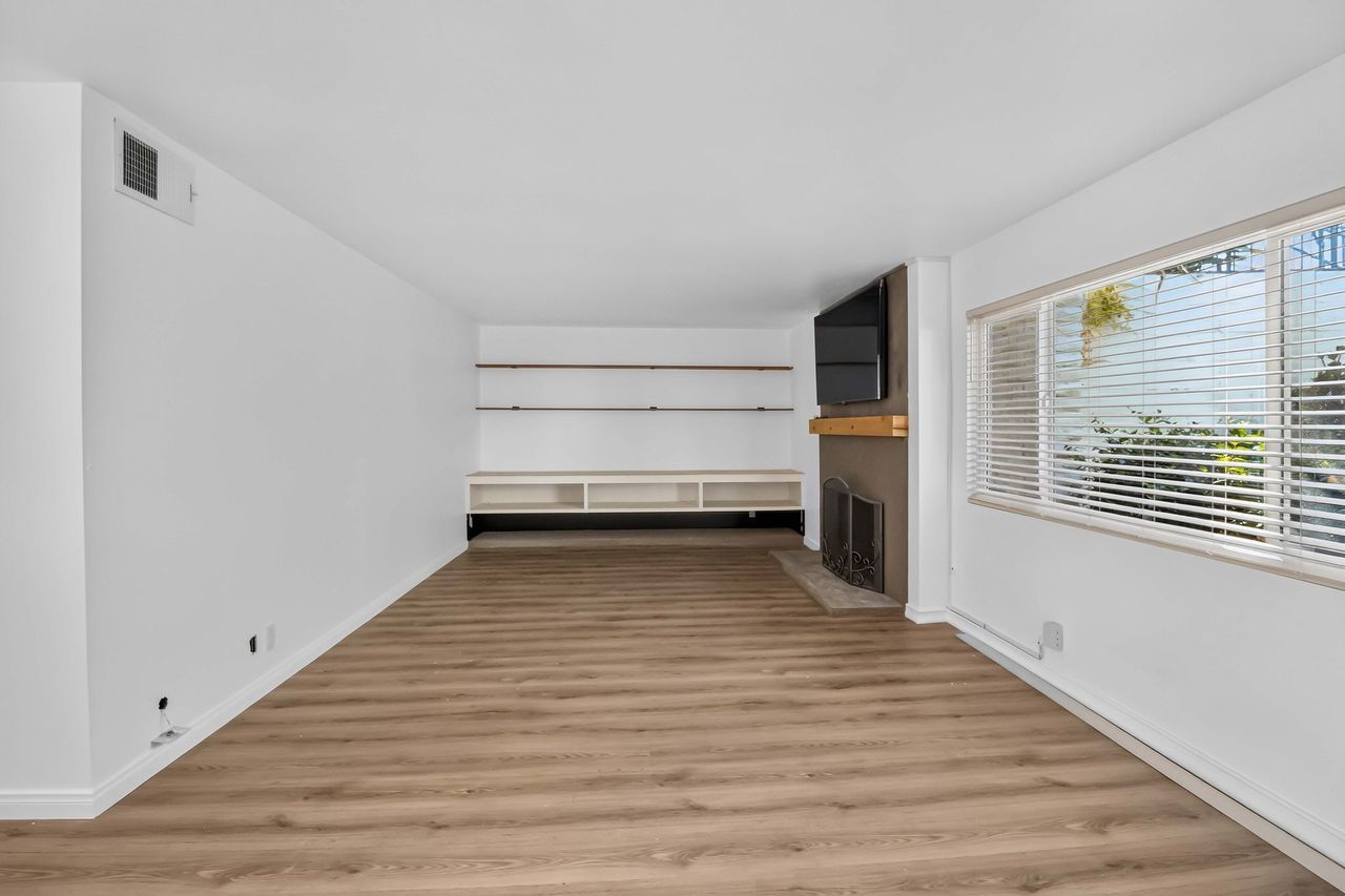 Charming 1-Bedroom Condo in Convenient Escondido Location property image