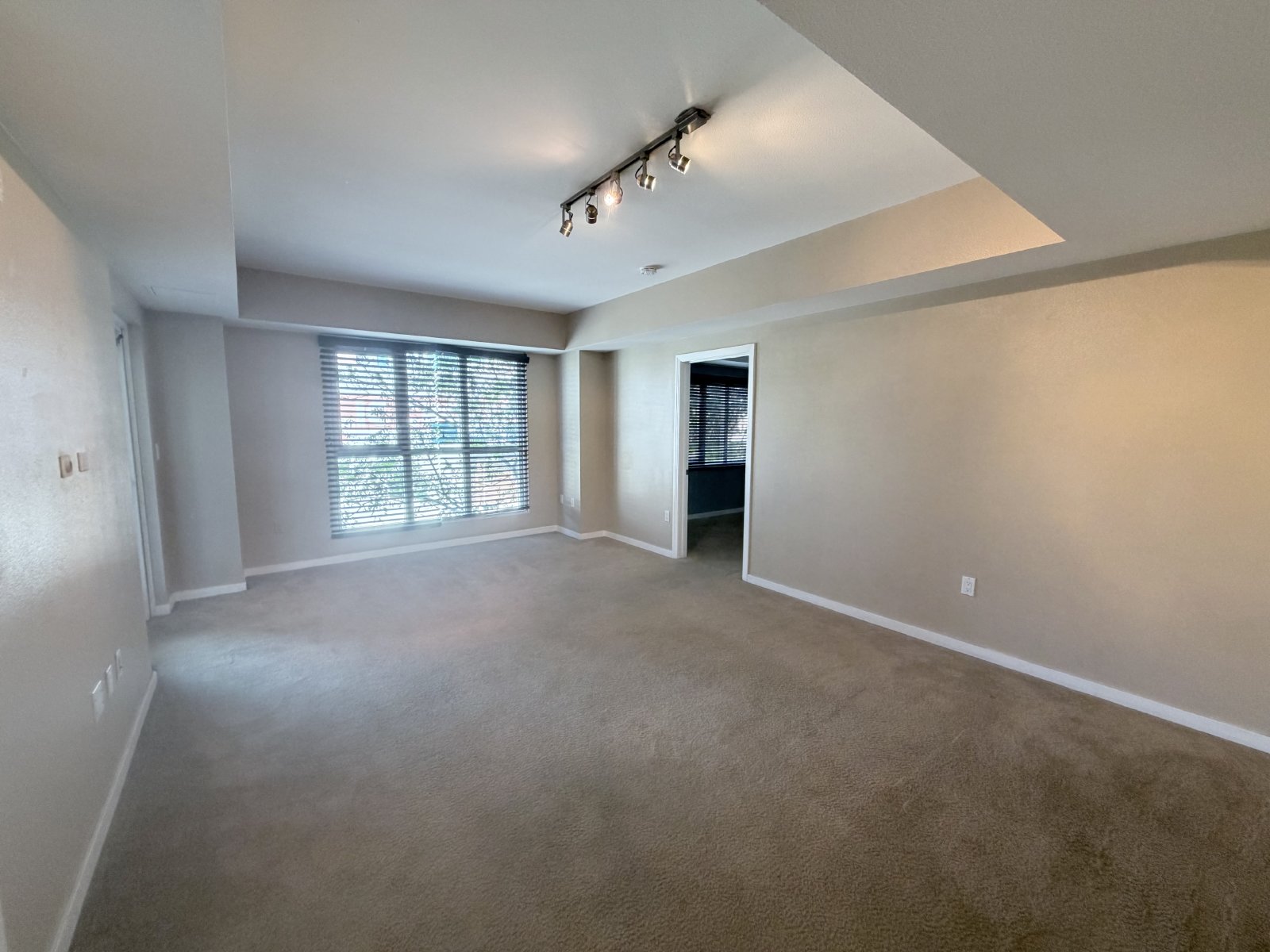 Modern 2-Bedroom Condo in the Heart of Downtown San Diego property image