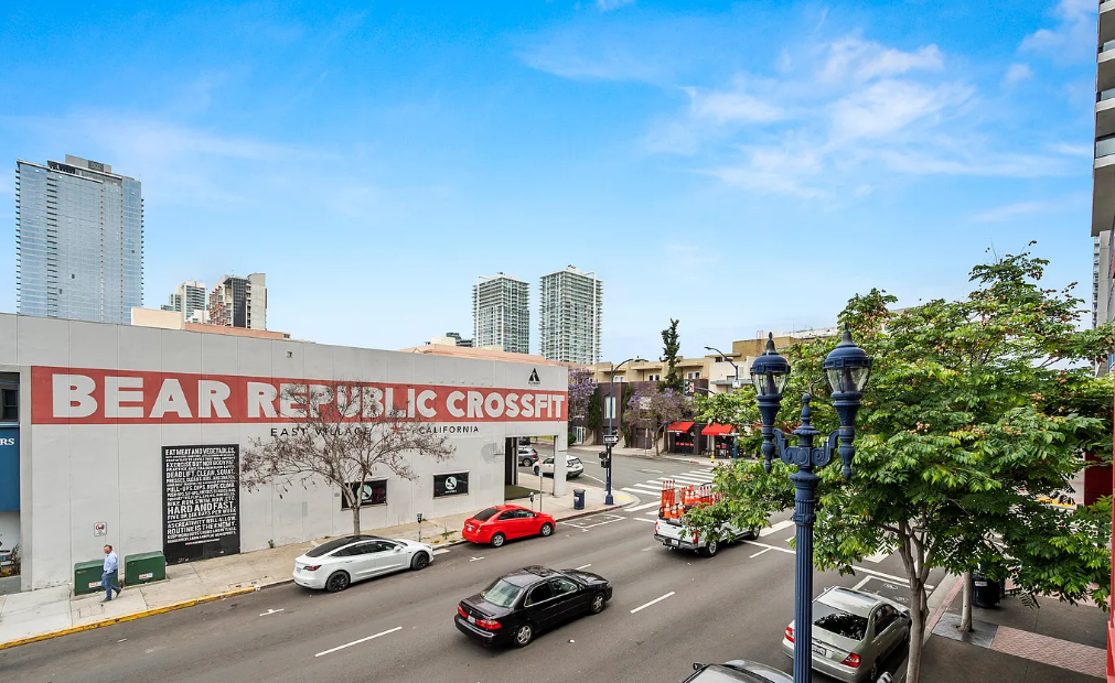 Modern 2-Bedroom Condo in the Heart of Downtown San Diego property image