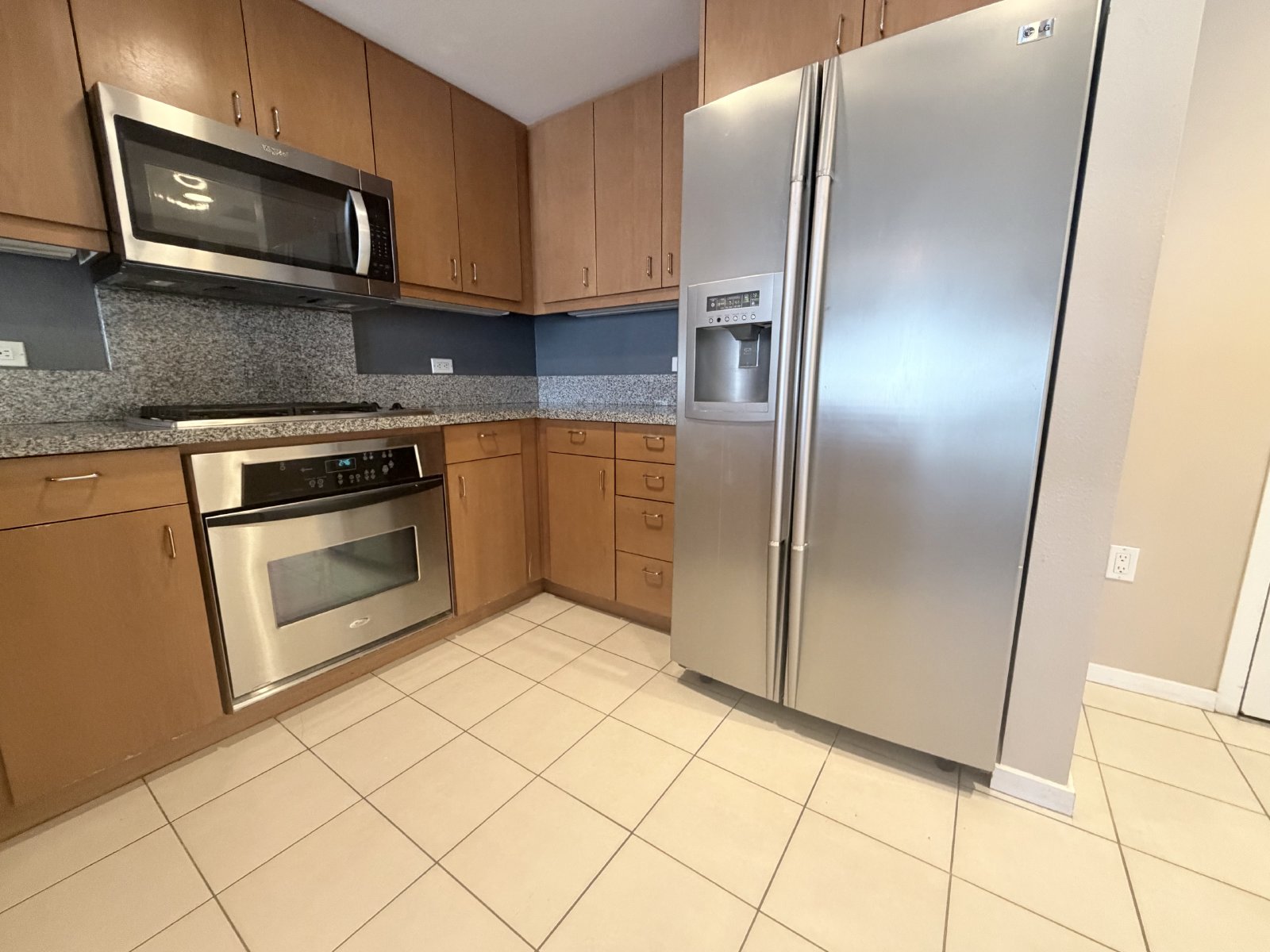 Modern 2-Bedroom Condo in the Heart of Downtown San Diego property image
