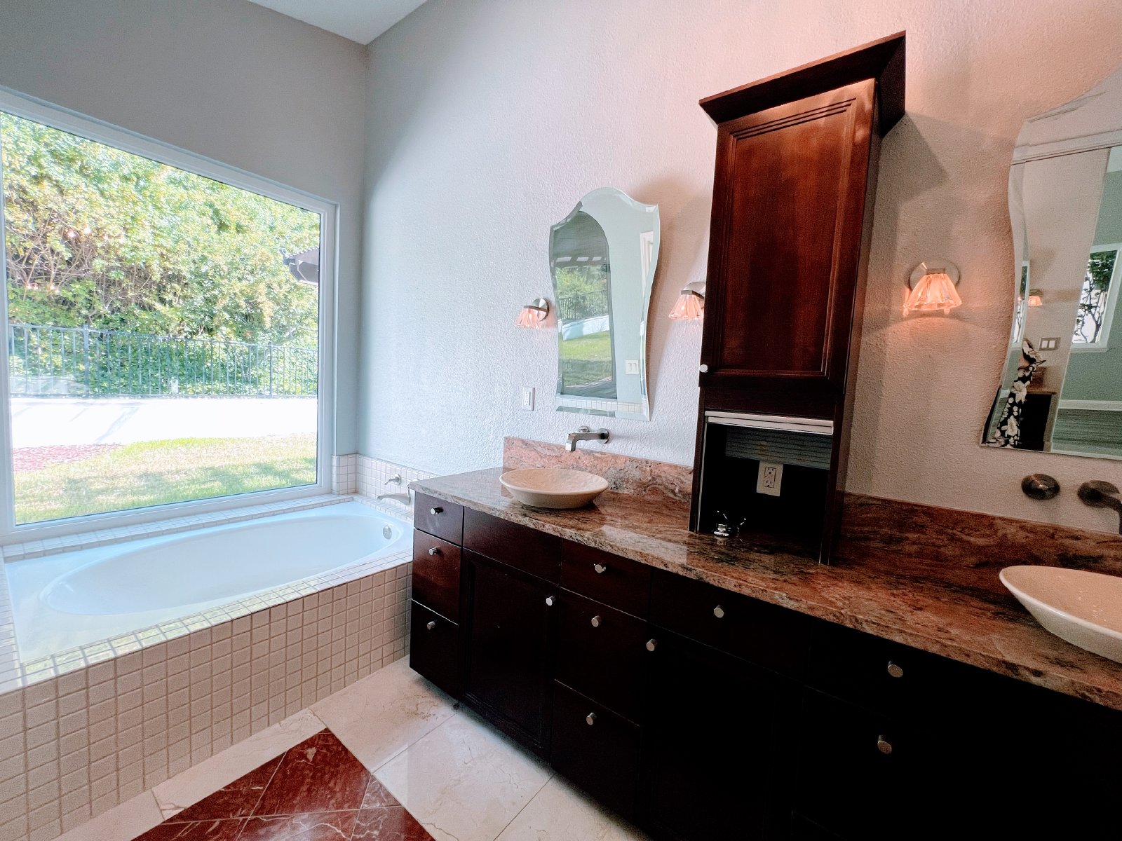 Breathtaking 3 Bed / 2.5 Bath Single Story Home in Eastview Rancho Bernardo property image