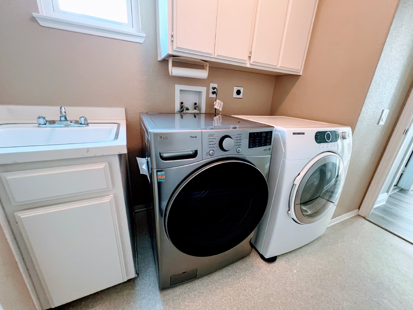 Breathtaking 3 Bed / 2.5 Bath Single Story Home in Eastview Rancho Bernardo property image