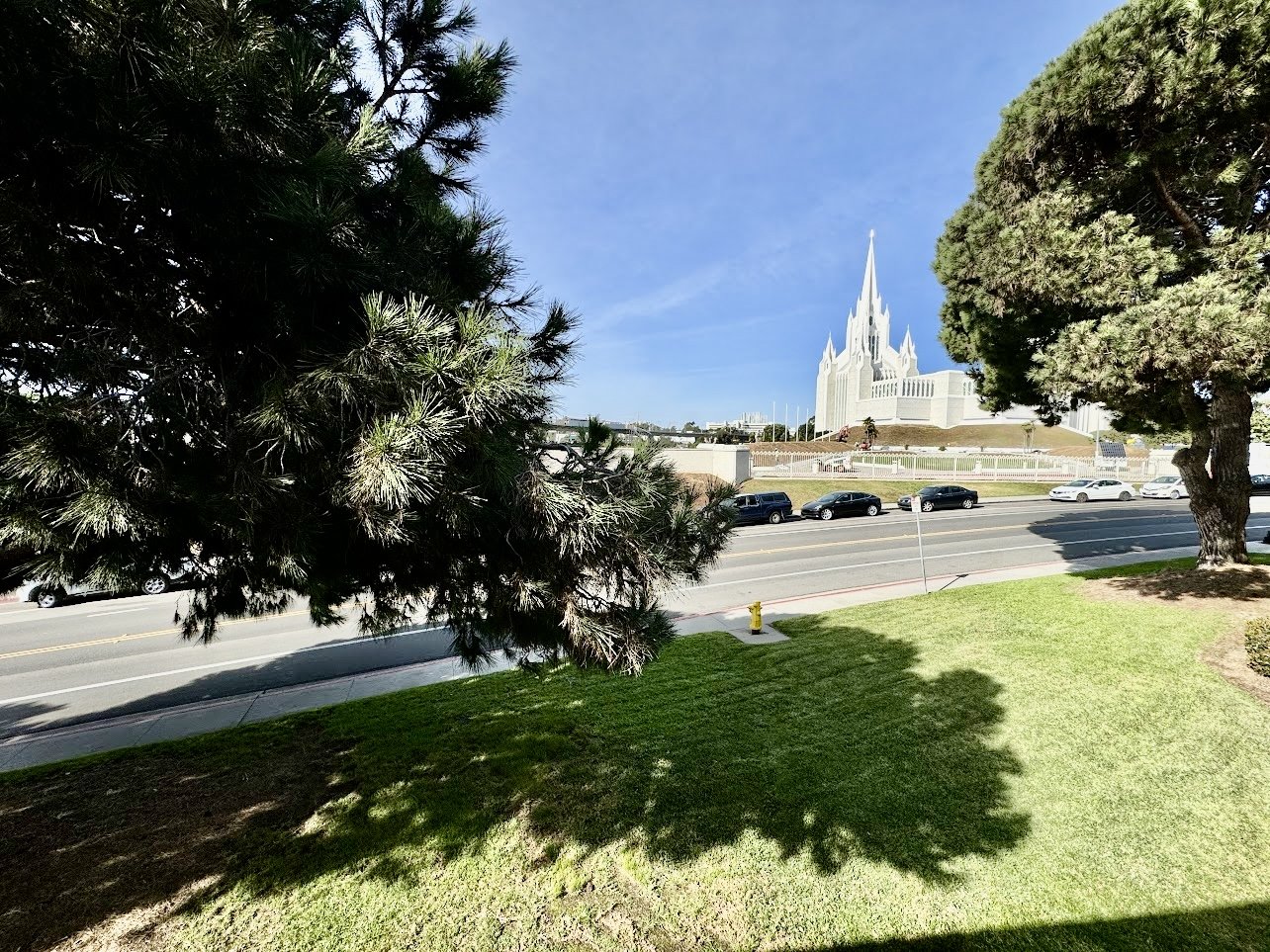 Beautifully Upgraded 2-Bedroom Condo in La Jolla Colony property image