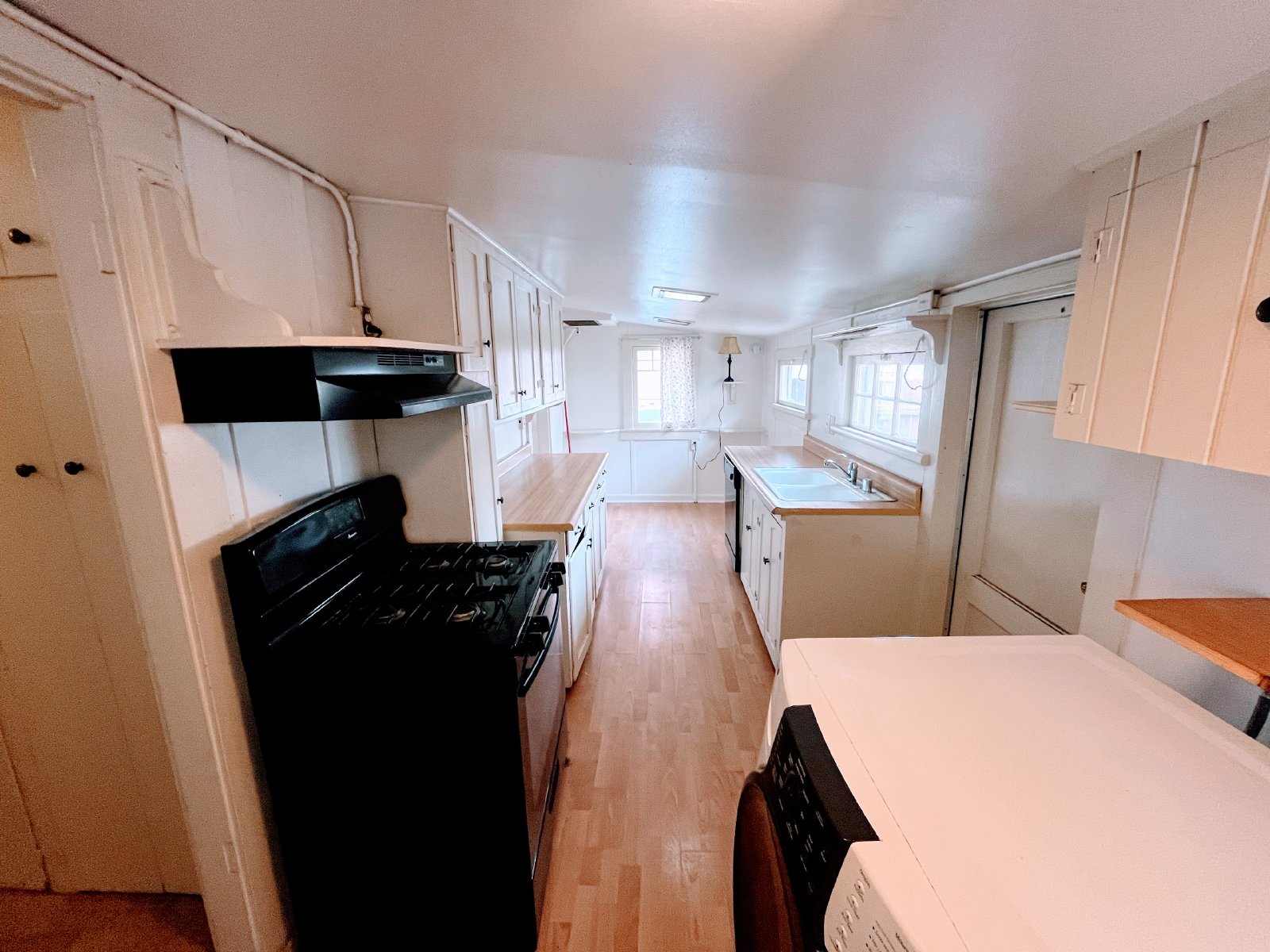 Adorable 2BR / 1BA House in North Pacific Beach property image