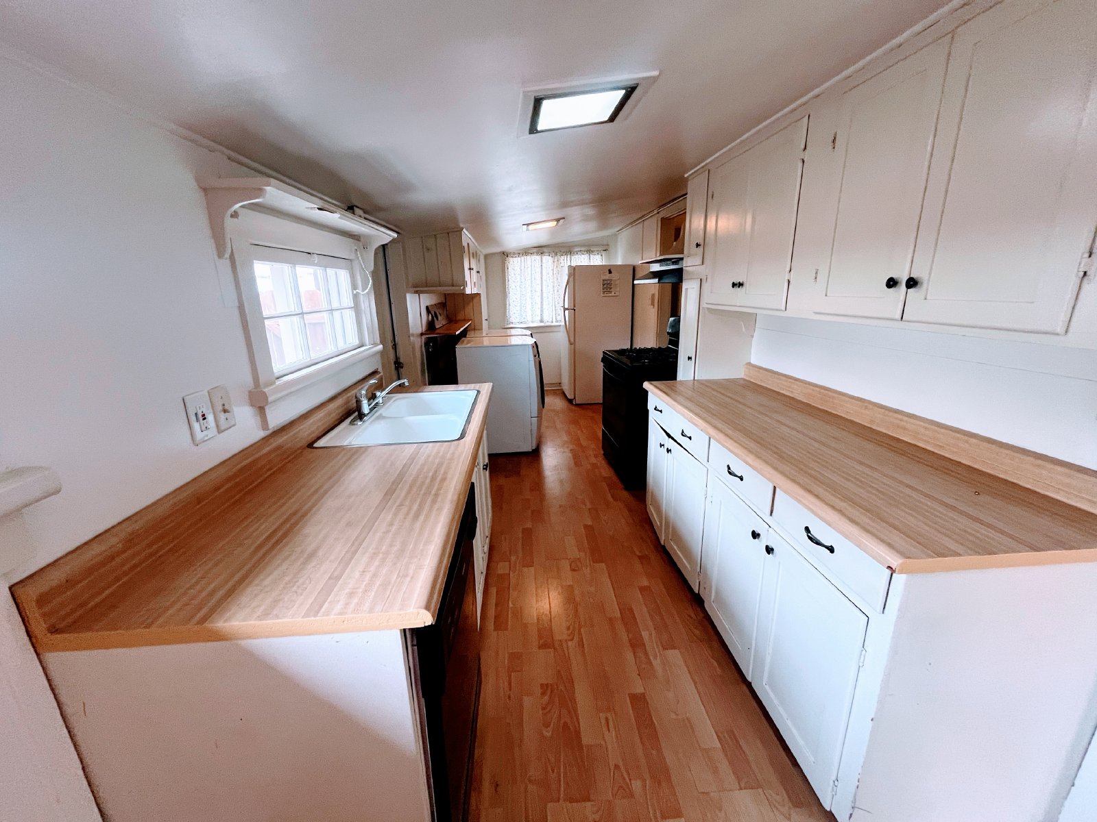 Adorable 2BR / 1BA House in North Pacific Beach property image