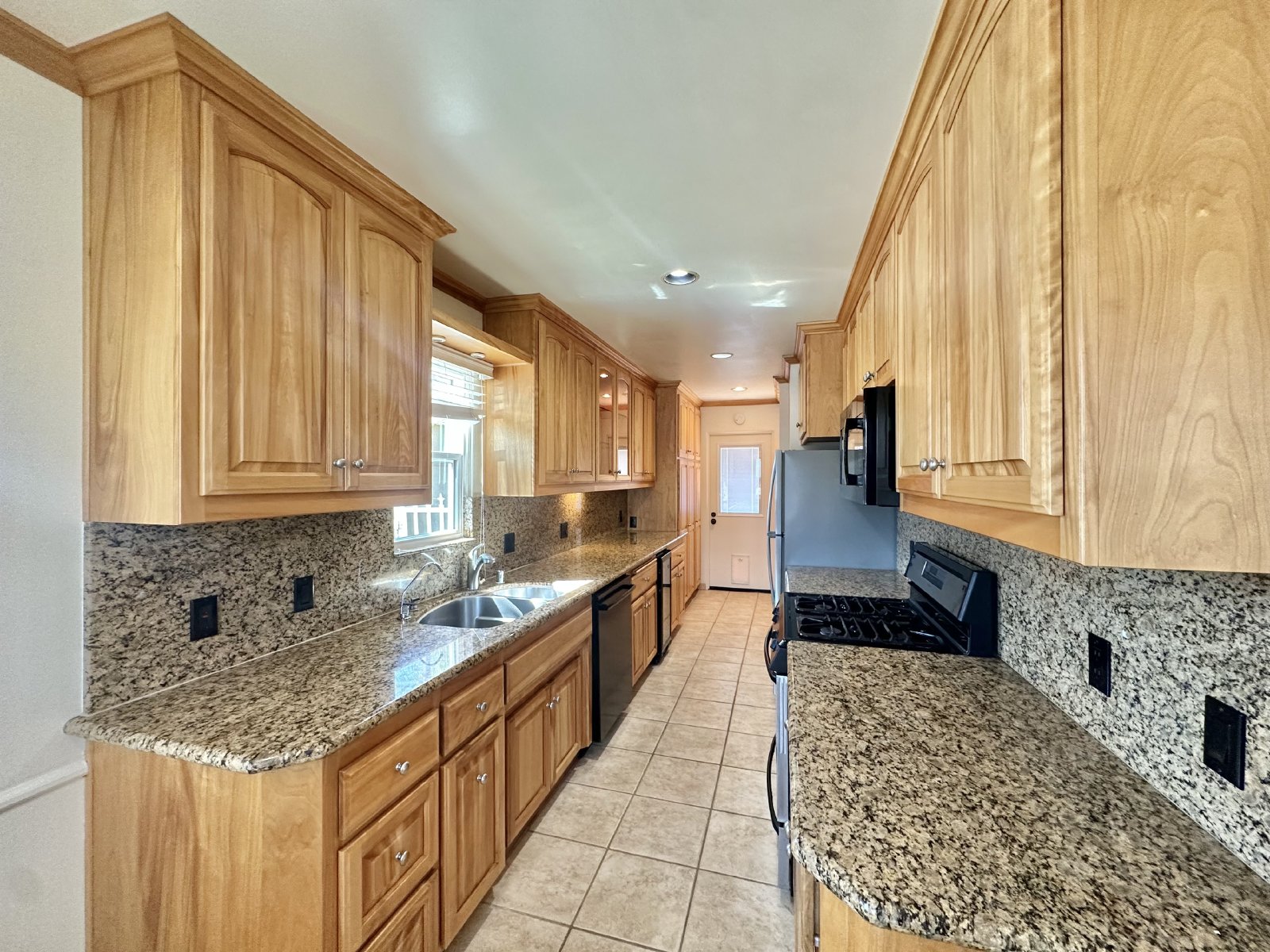 Meticulously Upgraded Single Family Home Point Loma Home Minutes From Liberty Station, Sunset Cliffs And Ocean Beach property image