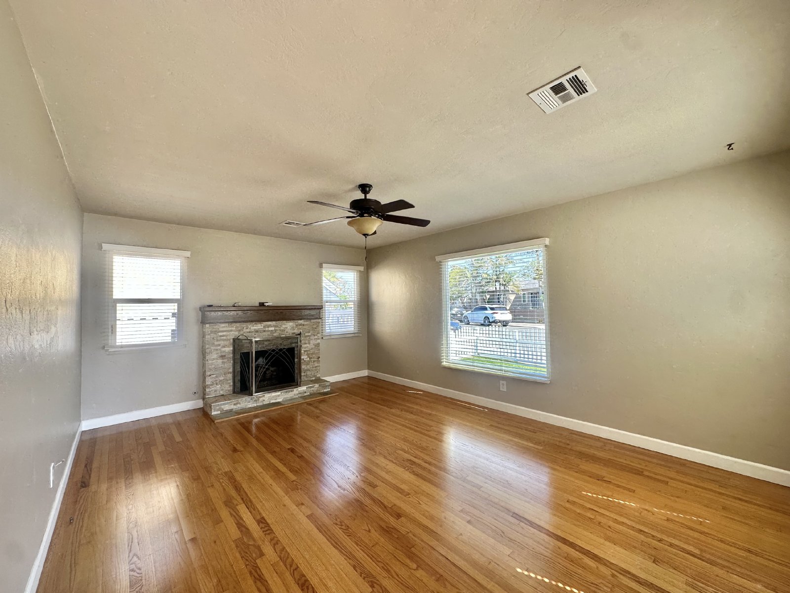 Meticulously Upgraded Single Family Home Point Loma Home Minutes From Liberty Station, Sunset Cliffs And Ocean Beach property image