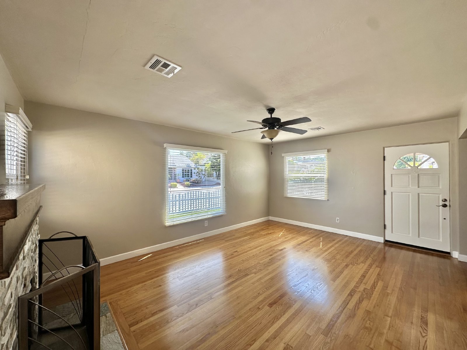 Meticulously Upgraded Single Family Home Point Loma Home Minutes From Liberty Station, Sunset Cliffs And Ocean Beach property image