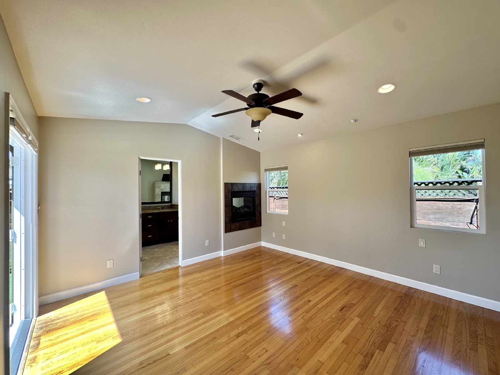 Meticulously Upgraded Single Family Home Point Loma Home Minutes From Liberty Station, Sunset Cliffs And Ocean Beach property image