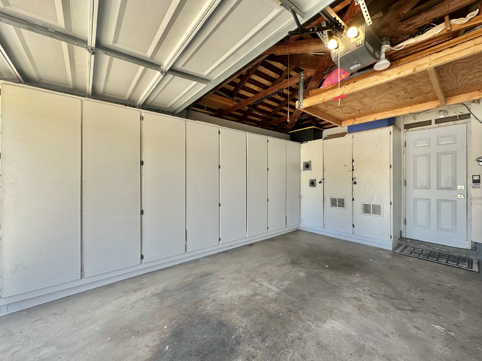 Meticulously Upgraded Single Family Home Point Loma Home Minutes From Liberty Station, Sunset Cliffs And Ocean Beach property image