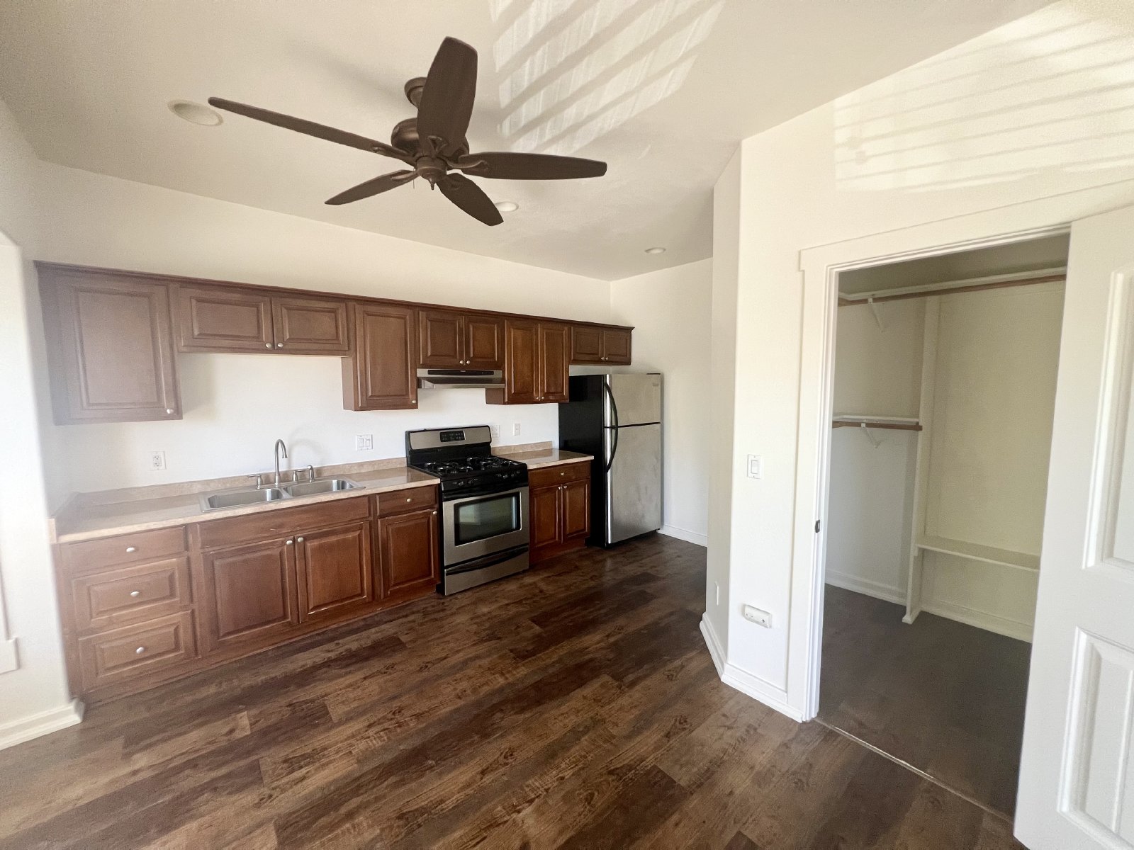 Updated Spacious Studio w/ Large Patio in Sherman Heights! property image