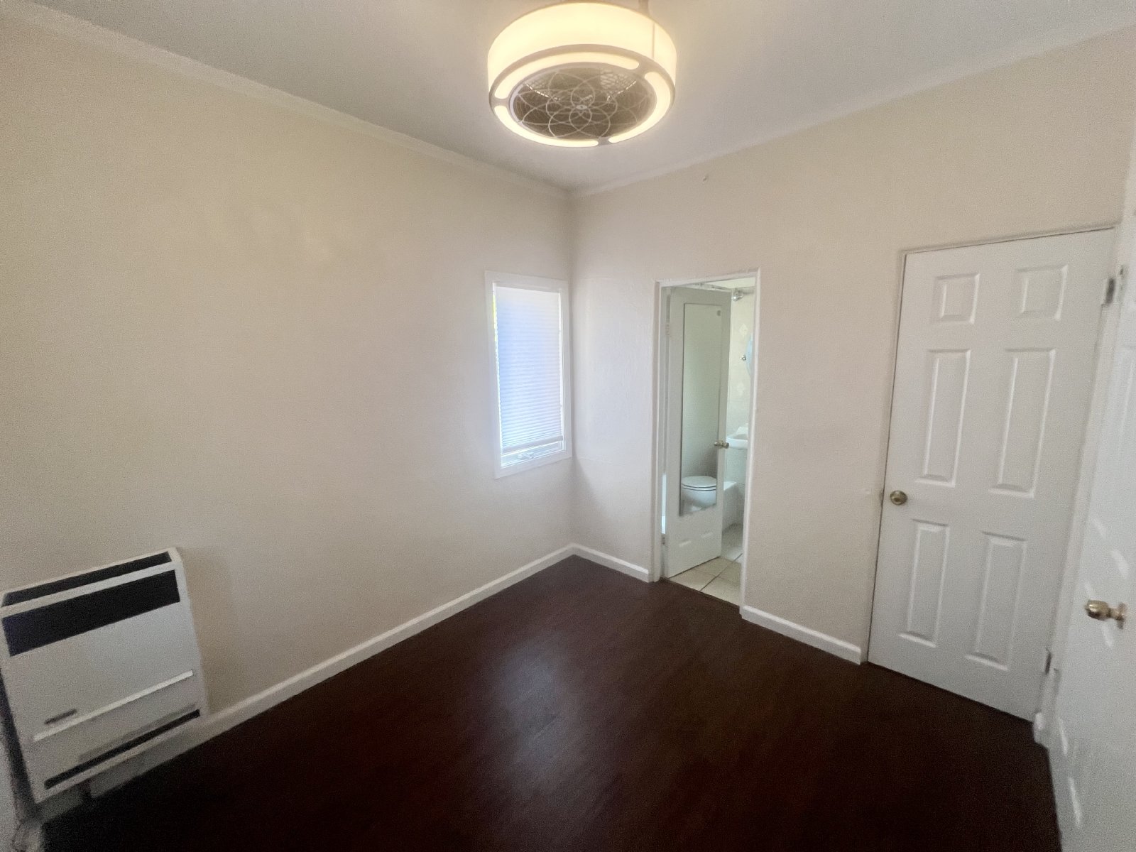 Historic 1 Bedroom/1 Bath Apartment in Sherman Heights! property image