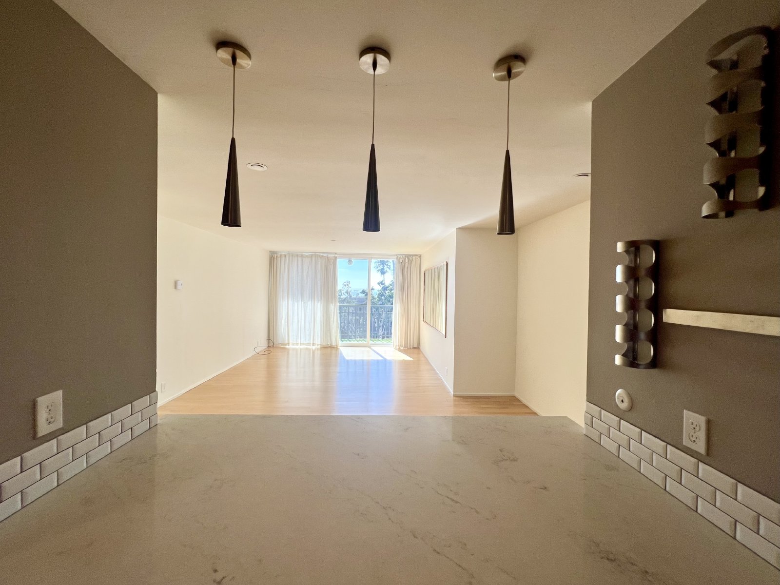 2 Bed / 2 Bath Condo with Panoramic Ocean Views of La Jolla Shores! property image