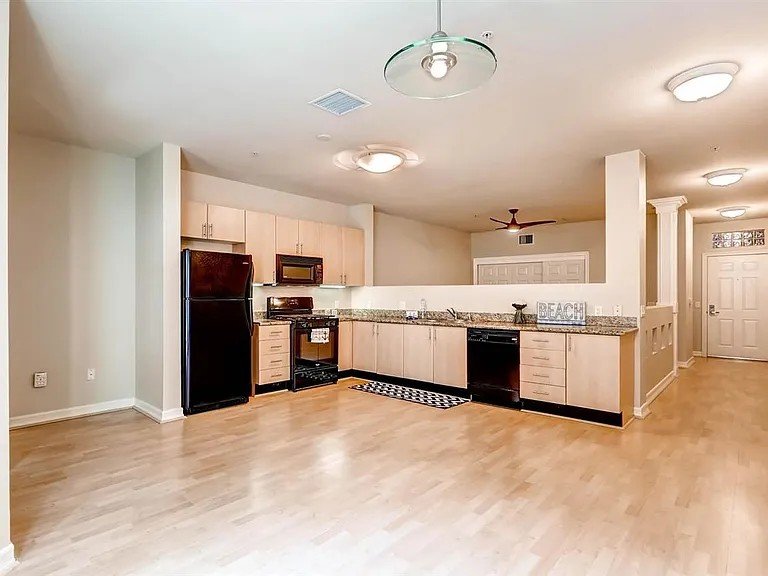 Downtown San Diego Urban Oasis – Available Now! property image