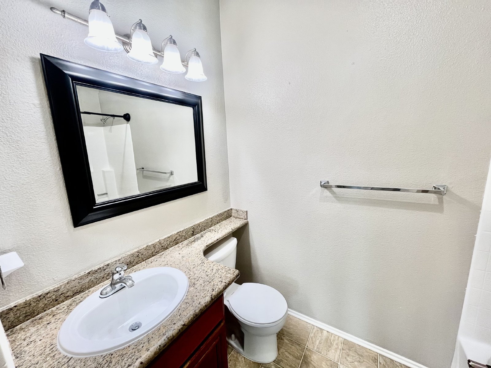 Spacious Remodeled Condo at River Colony Community in Mission Valley property image