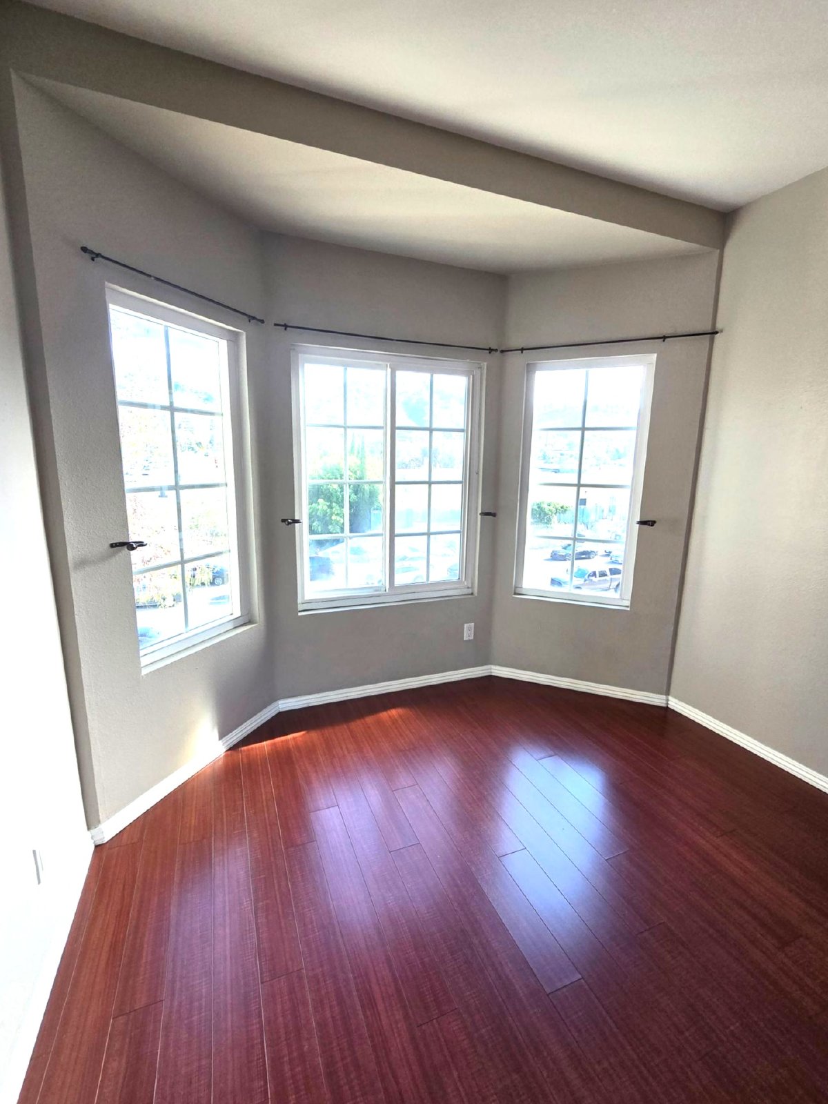 Spacious Remodeled Condo at River Colony Community in Mission Valley property image