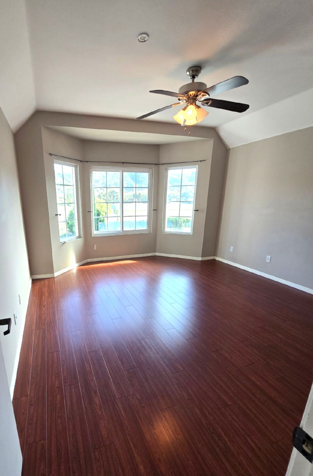 Spacious Remodeled Condo at River Colony Community in Mission Valley property image