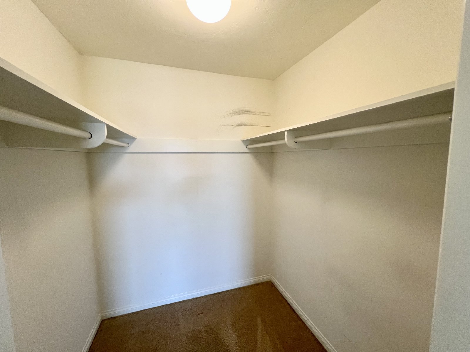 Beautiful 4-Bedroom Home with Modern Upgrades – Spacious 2,820 Sq Ft property image