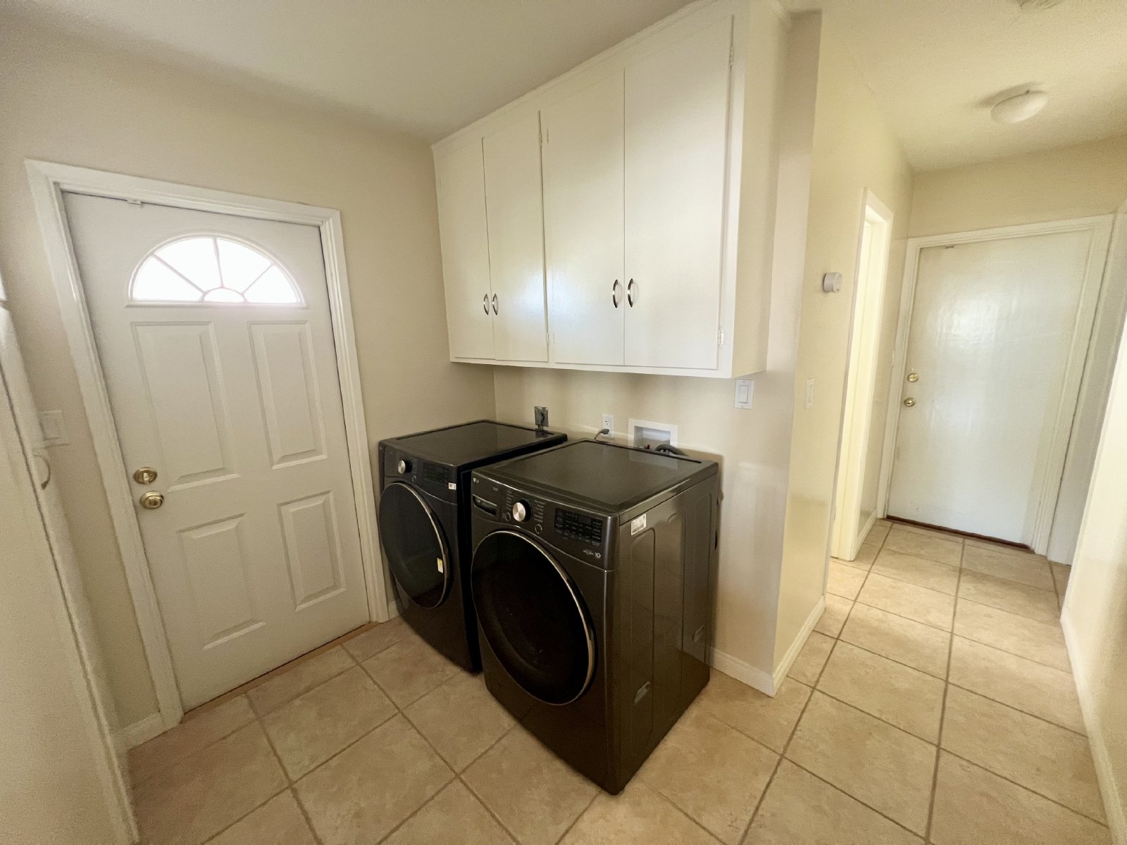 Beautiful 4-Bedroom Home with Modern Upgrades – Spacious 2,820 Sq Ft property image