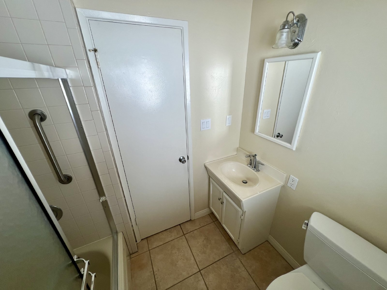 Beautiful 4-Bedroom Home with Modern Upgrades – Spacious 2,820 Sq Ft property image