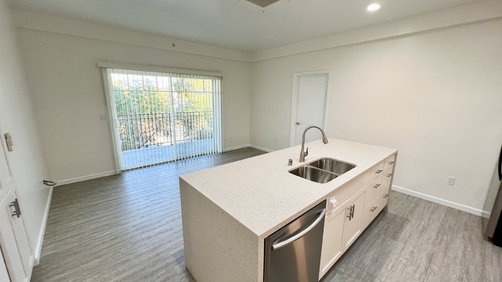Beautiful Newly Developed 2BD/2BA in Pacific Beach — Just Blocks from the Ocean! property image