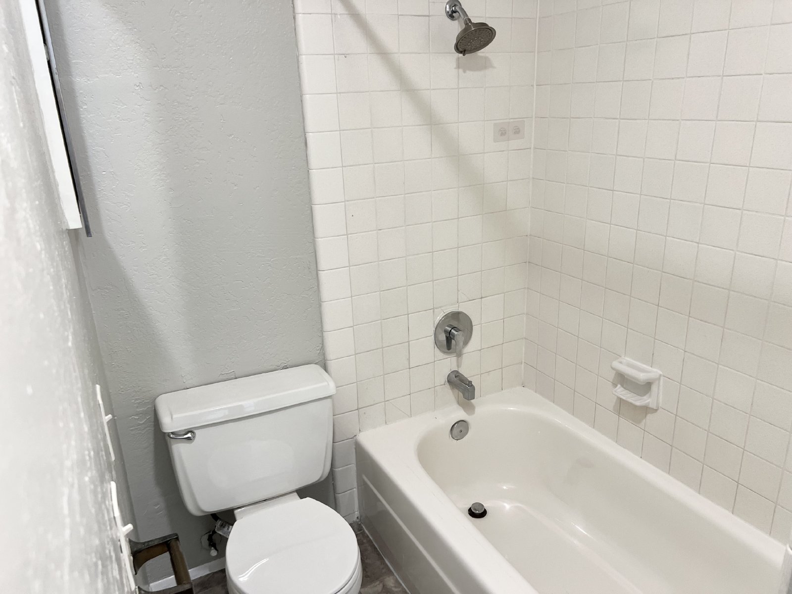 Charming 1-Bedroom Condo with Partial Bay Views & Summer Fireworks! property image