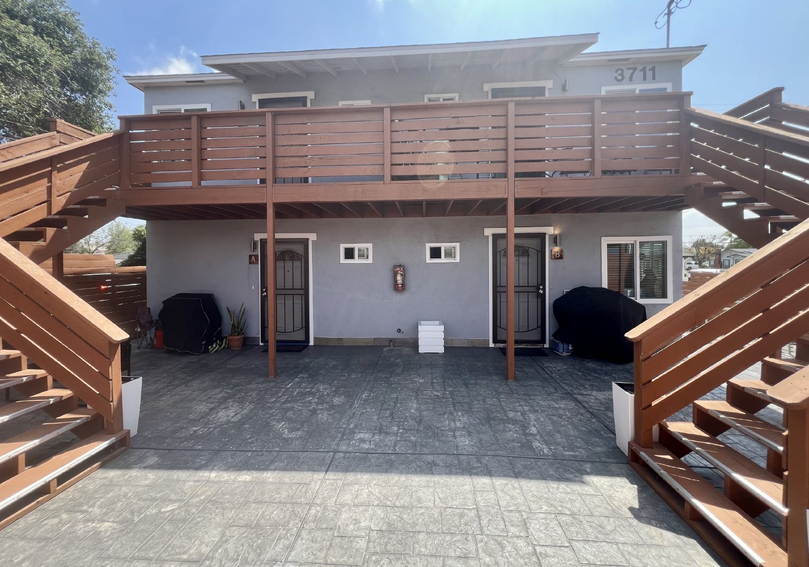 Gorgeous, upgraded 1 bedroom 1 bath with large private balcony, in prime location! Must see! property image