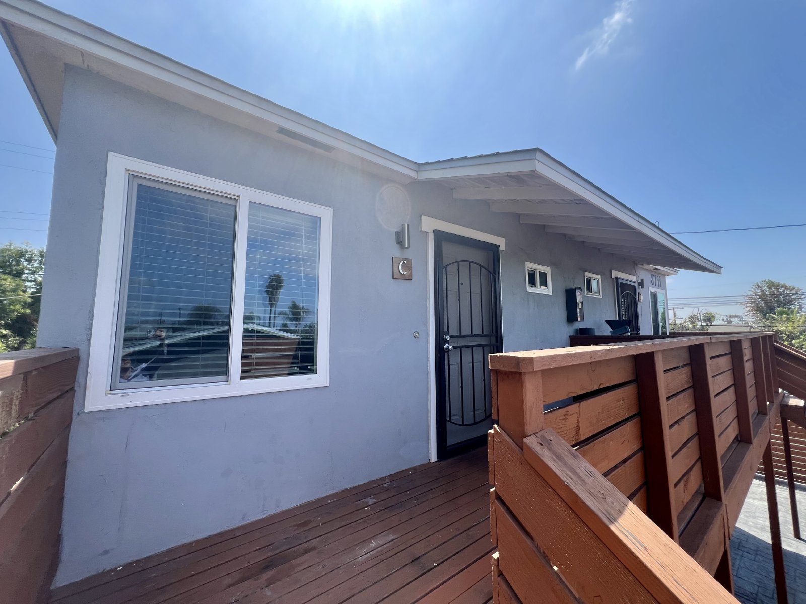 Gorgeous, upgraded 1 bedroom 1 bath with large private balcony, in prime location! Must see! property image