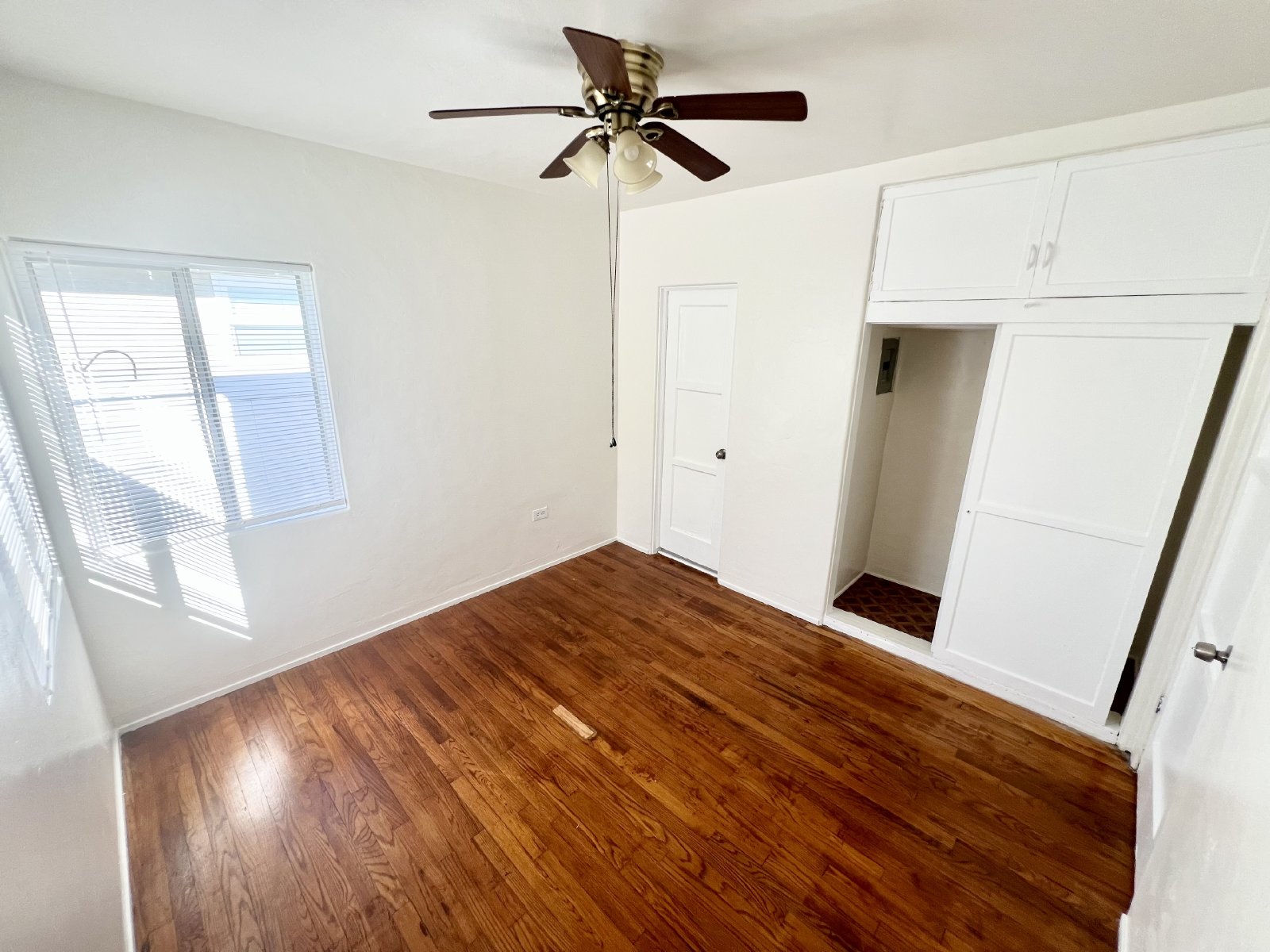 Charming 1BR/1BA Apartment in North Park – Detached Garage & Great Location! property image