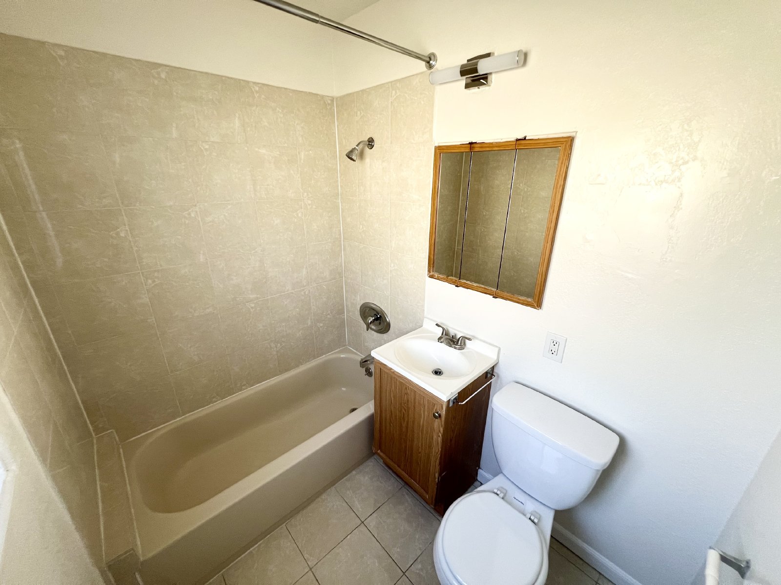 Charming 1BR/1BA Apartment in North Park – Detached Garage & Great Location! property image