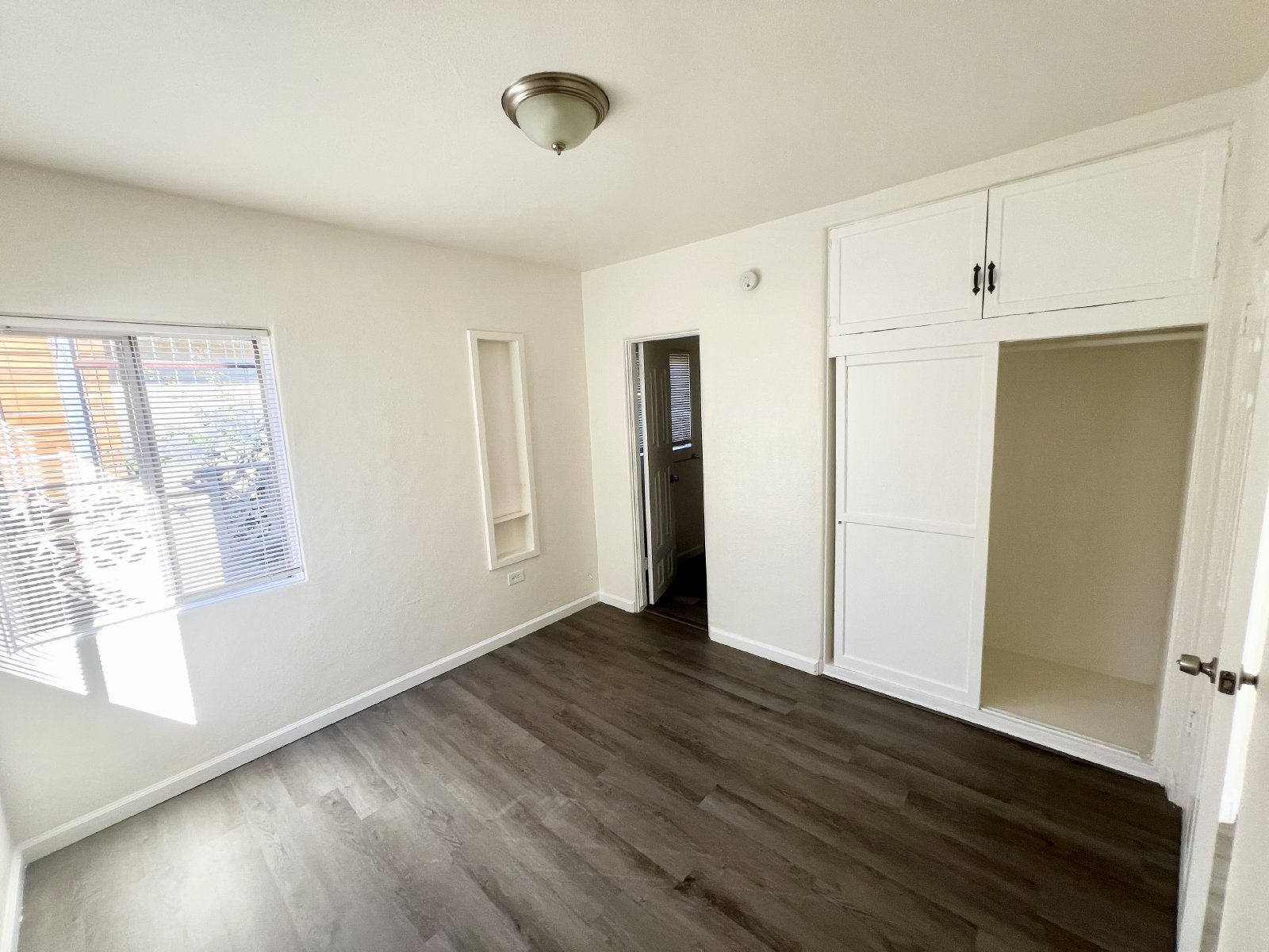 Charming 1BR/1BA Apartment in North Park – Detached Garage & Great Location! property image
