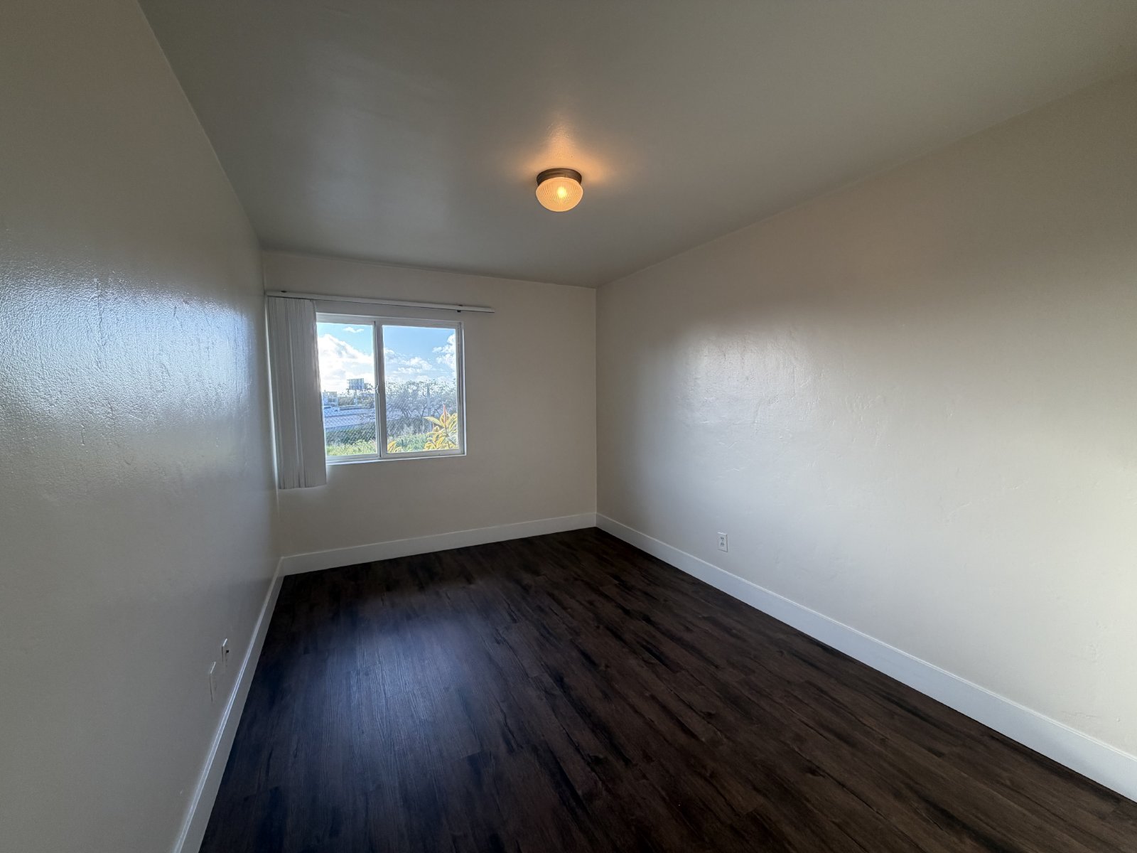 Charming 1 Bedroom in Banker's Hill with Bay Views! Only half a Mile from Waterfront Park! property image