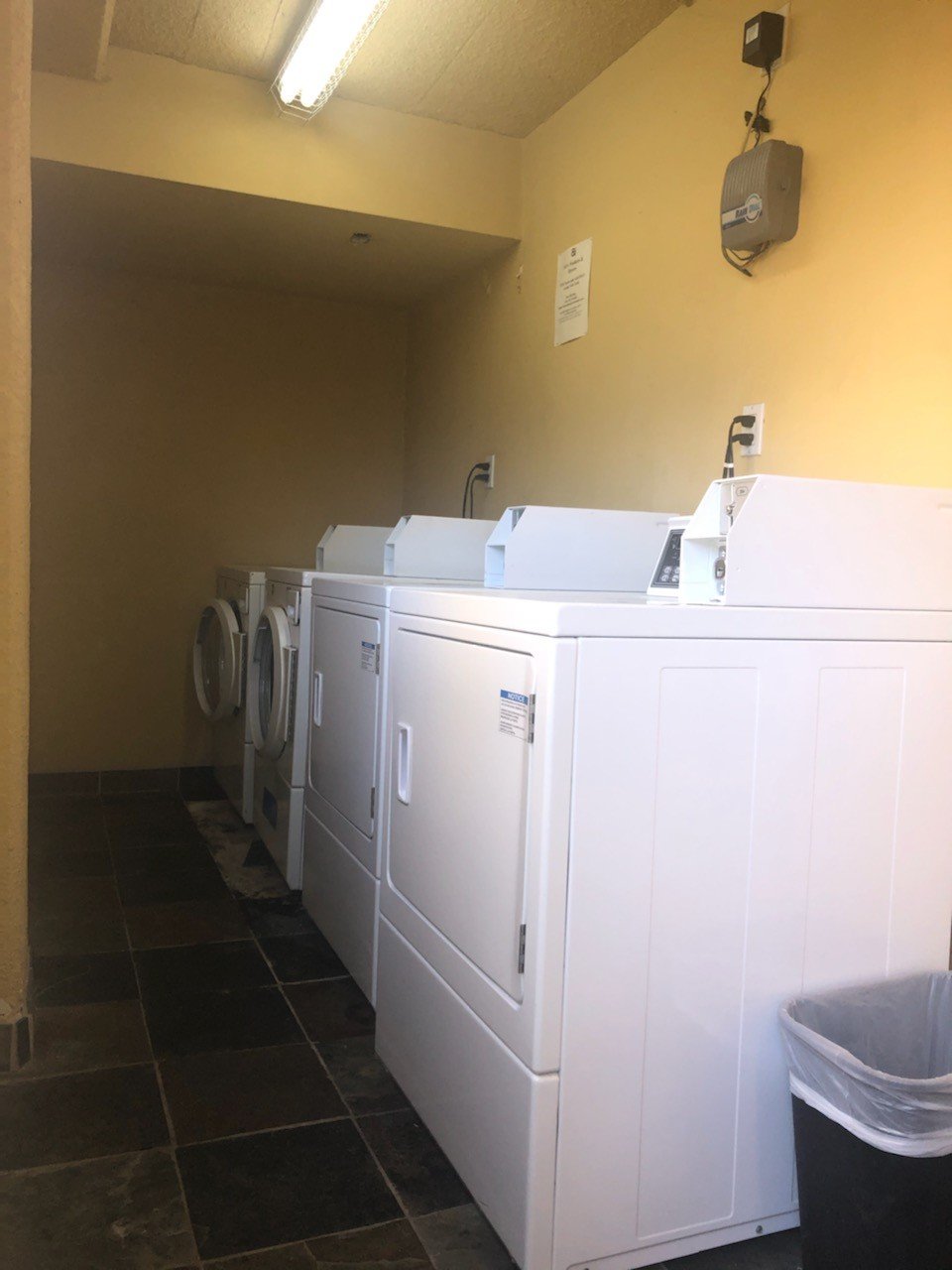 Beautiful 2BD/2BA Condo With Two Parking Spaces in PB property image