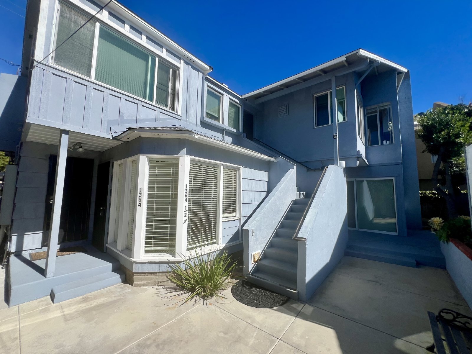 Charming 2-Bedroom Beachside Downstairs Apartment in Pacific Beach property image