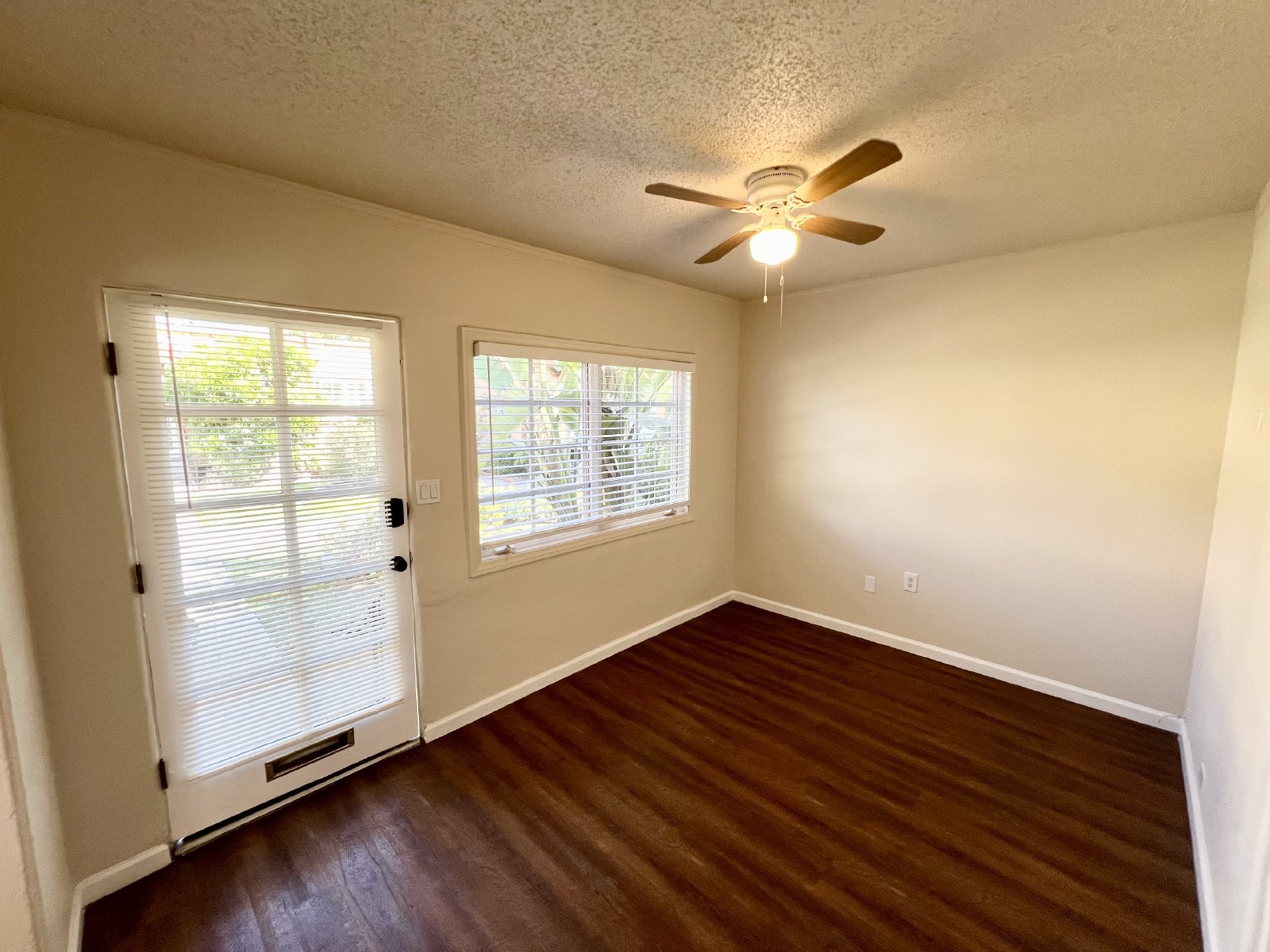 Historic 1 Bedroom/1 Bath Apartment in Sherman Heights! property image