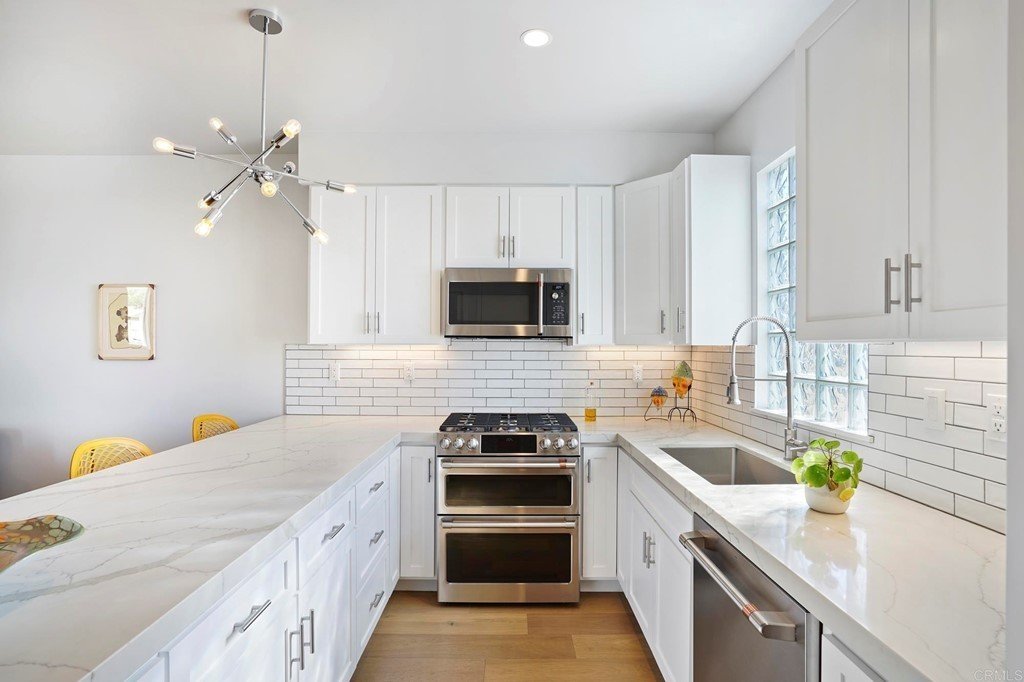 Discover this stunning 2-bedroom, 2-bath home in San Diego property image