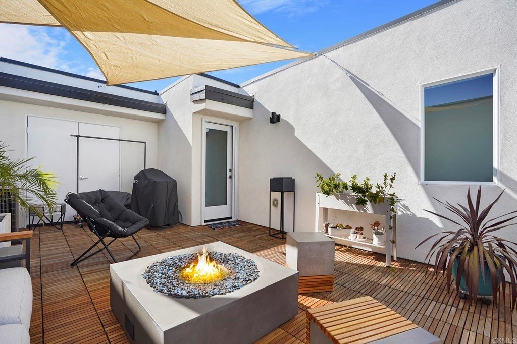 Discover this stunning 2-bedroom, 2-bath home in San Diego property image